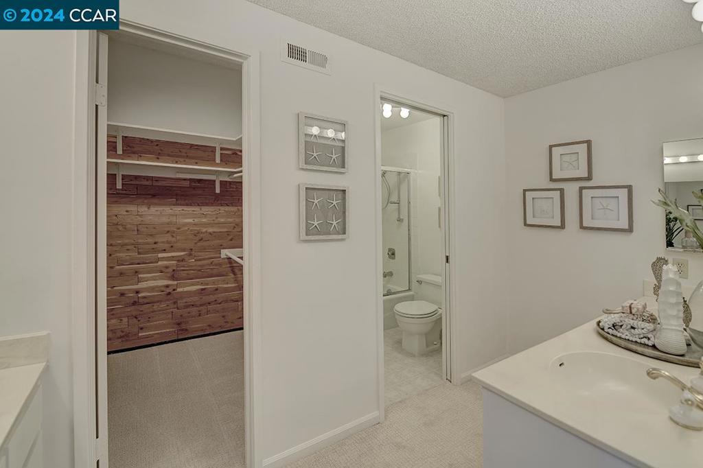 ROSSMOOR - Residential