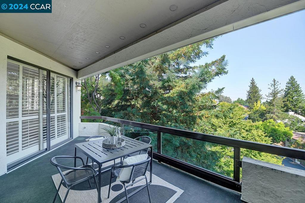 ROSSMOOR - Residential