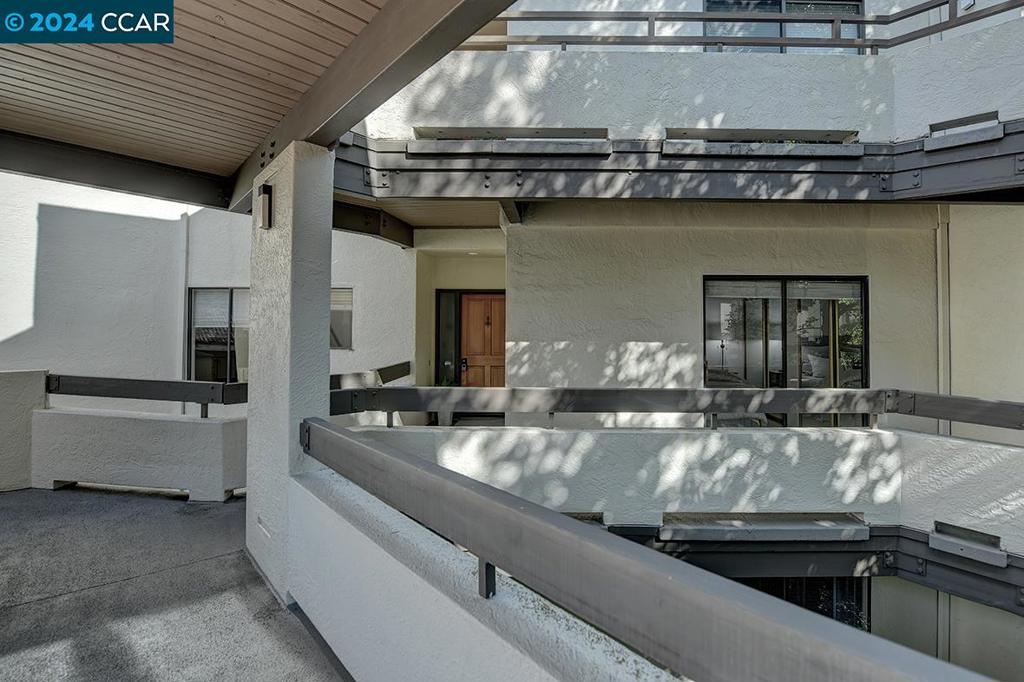 ROSSMOOR - Residential