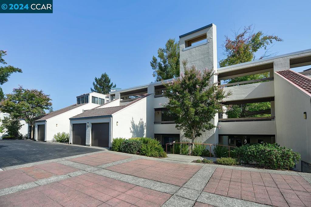 ROSSMOOR - Residential