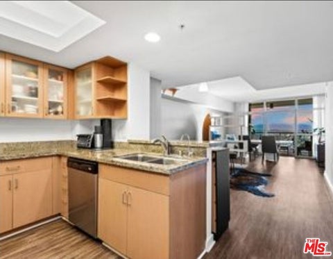 Photo of 13700 Marina Pointe Drive #1210, Marina Del Rey, CA 90292 (MLS # 26996267)