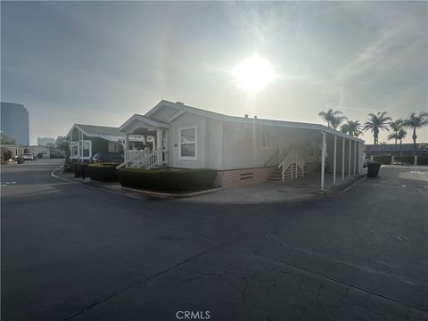 2300 Lewis Stree Street Anaheim CA 92802