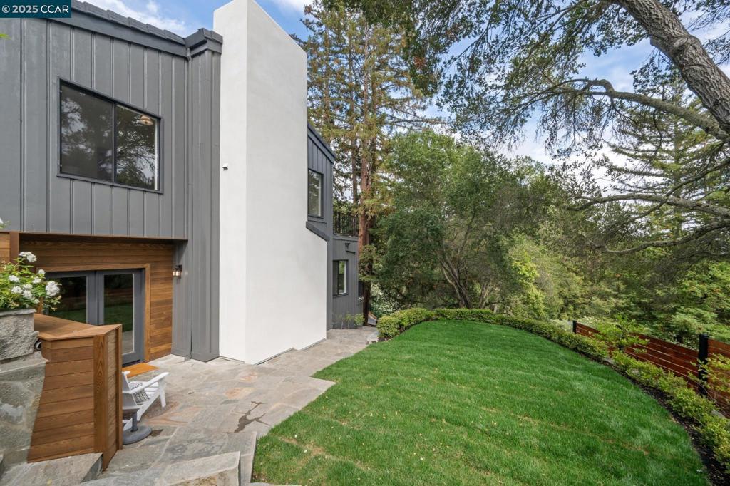 HAPPY VALLEY RD - Residential