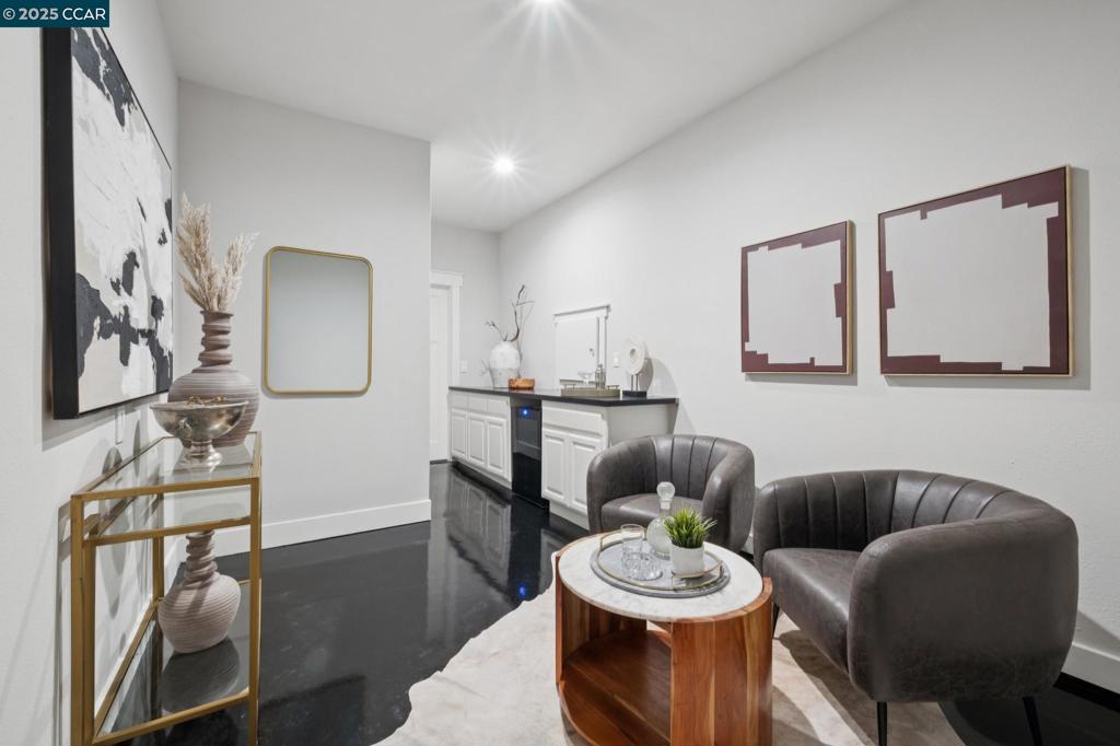 HAPPY VALLEY RD - Residential