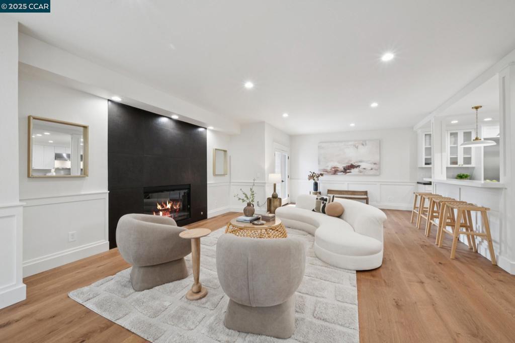 HAPPY VALLEY RD - Residential