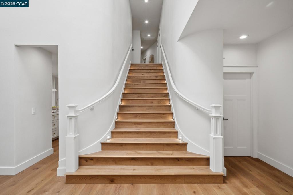 HAPPY VALLEY RD - Residential