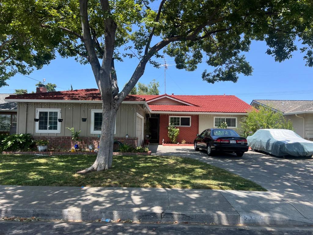 This Custom built home in 1964 is in the heart of Santa Clara. Location Location Location. Close to Work, Shopping, Parks, Library, Senior Center. This 4 Bdrms 2-1/2 Baths with Formal Dining Room, Step Down Living Room and Family Room (Fireplace), inside Laundry Room off all electric Kitchen, Enclosed Patio with Pool Table, White Oak Hardwood Floors, and Remodeled Baths.. Faces Southern Exposure, Two Car Garage with large Driveway. Garage Door Opener (side Mount), Sprinkler Timer, Central Forced Air Conditioner/Heater