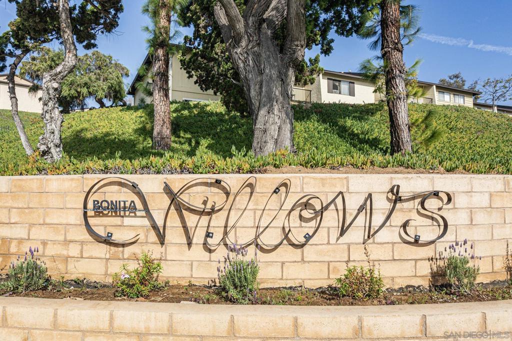 3433 Fairlomas