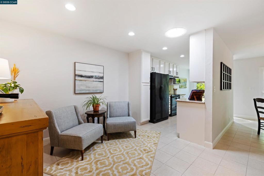 HEATHER FARMS - Residential