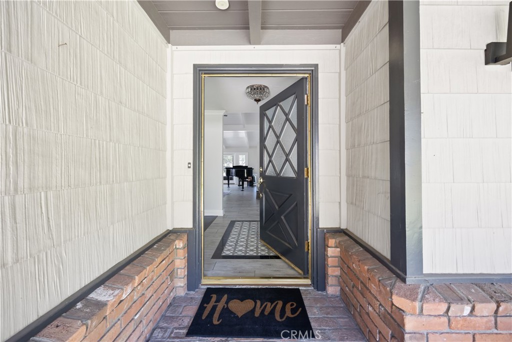 739 Rainbow Drive