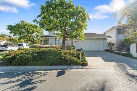 1 Holly Irvine CA 92612
