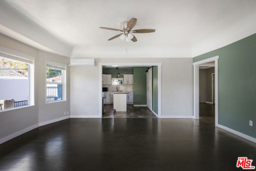 547 N St Louis Street