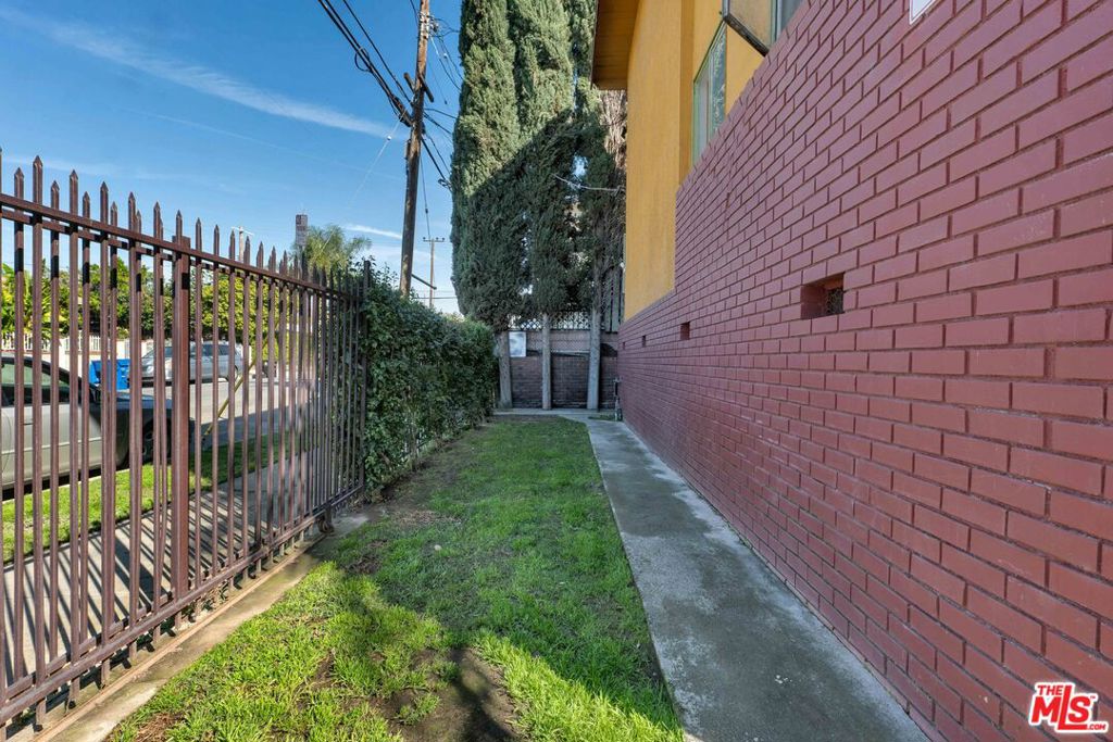 4052 Chevy Chase Drive