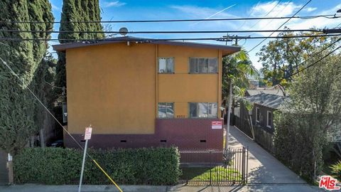 Photo of 4052 Chevy Chase Drive, Los Angeles, CA 90039 (MLS # 26659441)