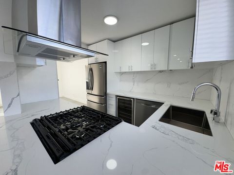 Photo of 1279 N Harper Avenue #5A, West Hollywood, CA 90046 (MLS # 25625623)