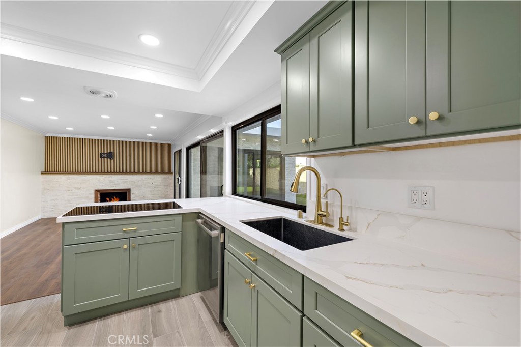 La Cuesta (LACU) - Residential Lease