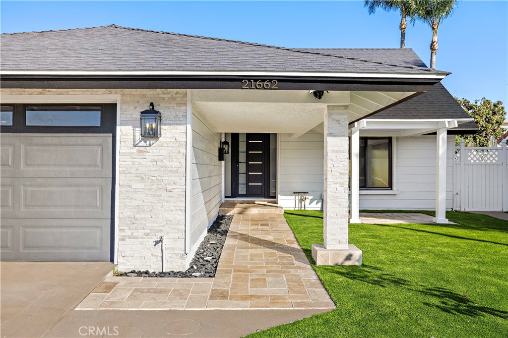 La Cuesta (LACU) - Residential Lease