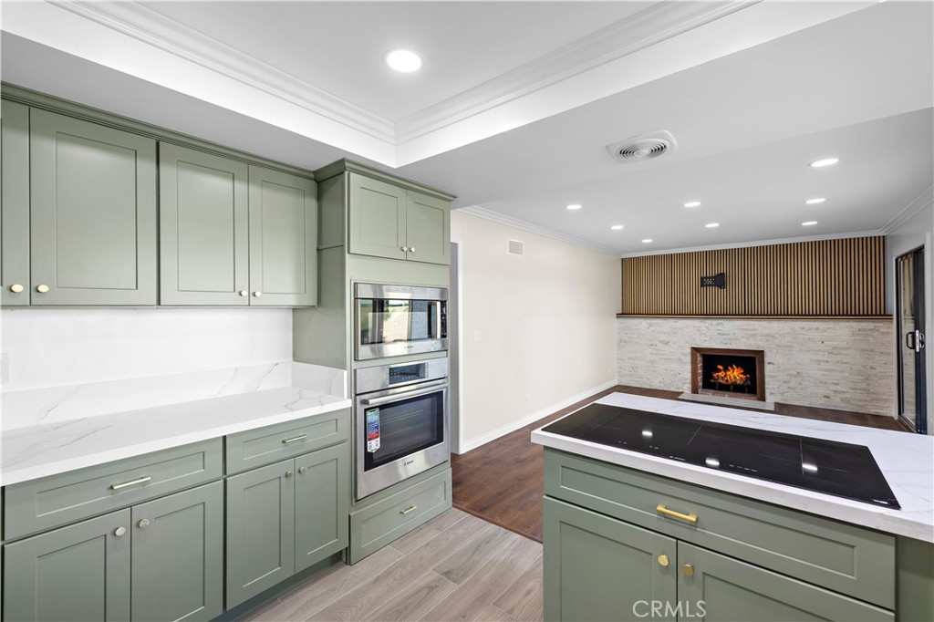 La Cuesta (LACU) - Residential Lease