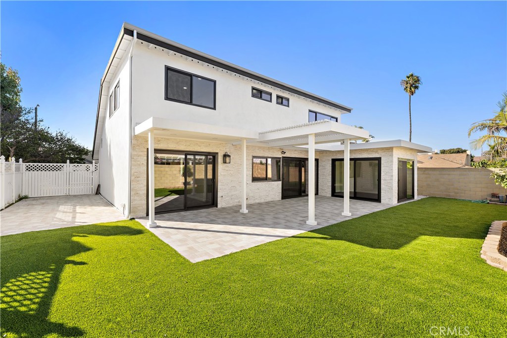 La Cuesta (LACU) - Residential Lease