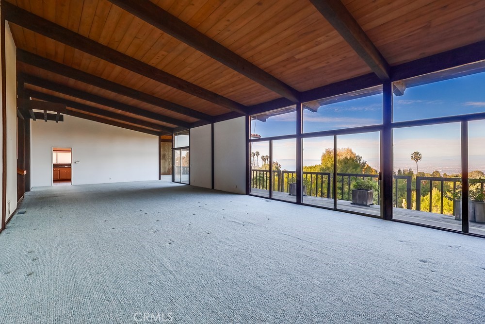 2229 Via Cerritos