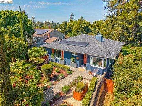 Photo of 7406 Circle Hill DR Dr, Oakland, CA 94605 (MLS # 41130956)