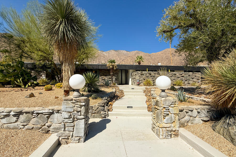 Vista Las Palmas - Residential
