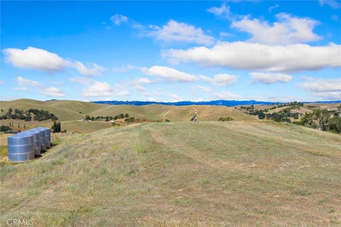 Tiny photo for 6998 Kingsbury Road RD, Templeton, CA 93465 (MLS # NS26108260)
