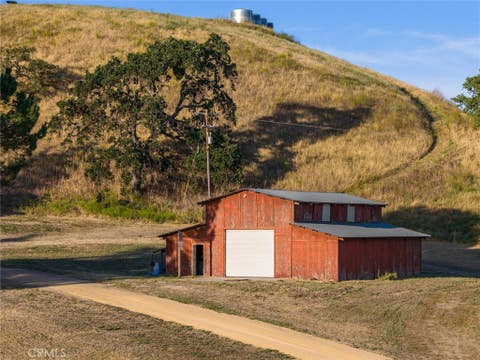 Tiny photo for 6998 Kingsbury Road RD, Templeton, CA 93465 (MLS # NS26108260)