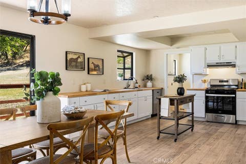 Tiny photo for 6998 Kingsbury Road RD, Templeton, CA 93465 (MLS # NS26108260)