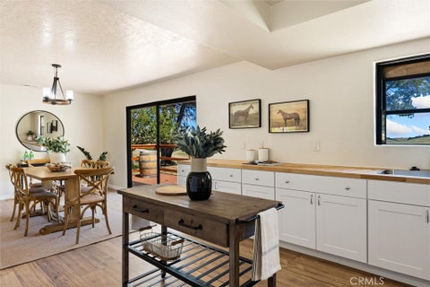Tiny photo for 6998 Kingsbury Road RD, Templeton, CA 93465 (MLS # NS26108260)
