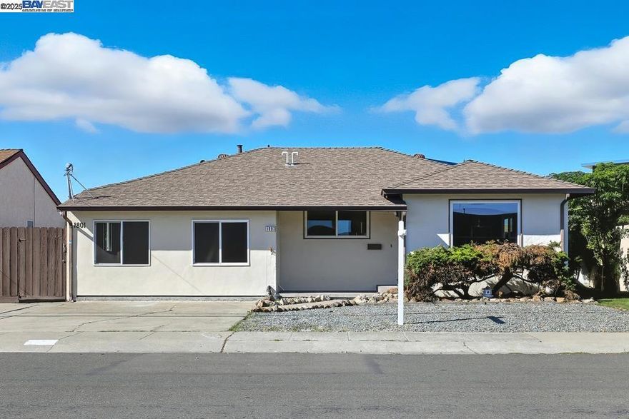 Single Family House + permitted ADU + permitted Gym Room = RARE FIND!!! Three parts for this house: 1) Main house 3 bed/1.5 bath, 1076sqft; 2) Garage converted to a 375 sqft 1 bed/1 bath permitted ADU; 3) A 500 sqft permitted Gym Room with a bathroom added in the back yard. Good fit for multi-generation living! Move in ready! You don't want to miss this gem in the desirable neighborhood in San Leandro.