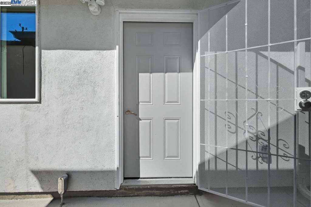 SAN LEANDRO BRDR - Residential