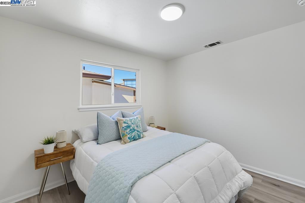 SAN LEANDRO BRDR - Residential