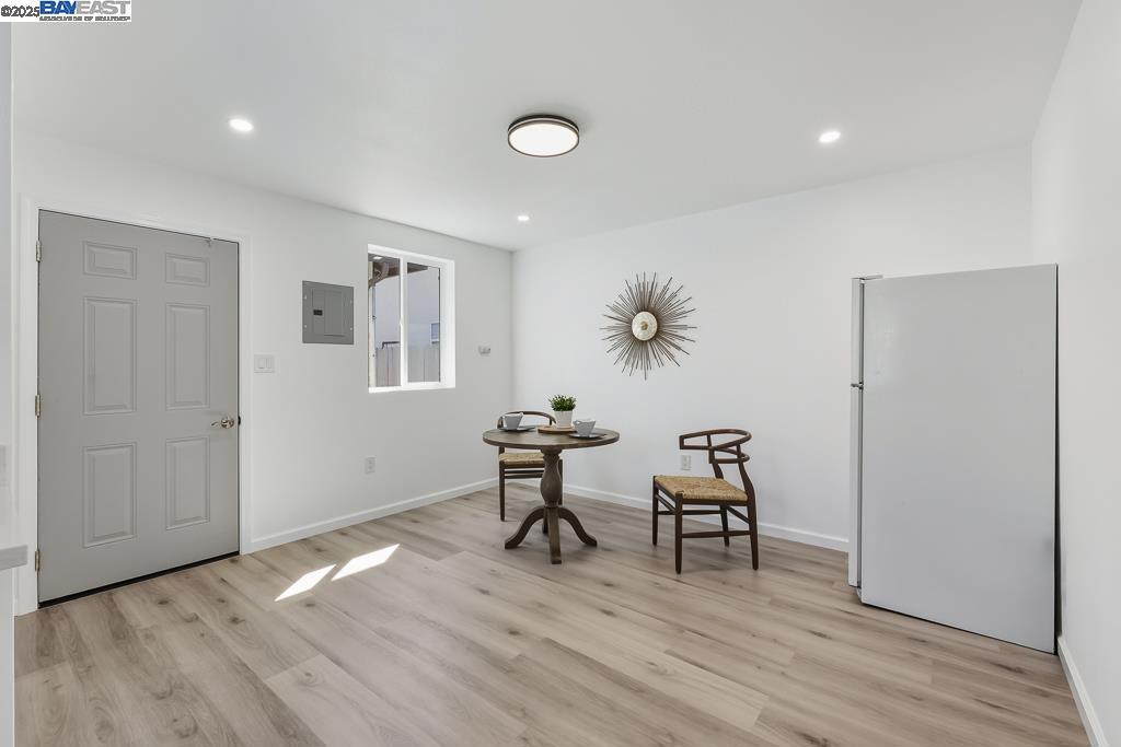 SAN LEANDRO BRDR - Residential