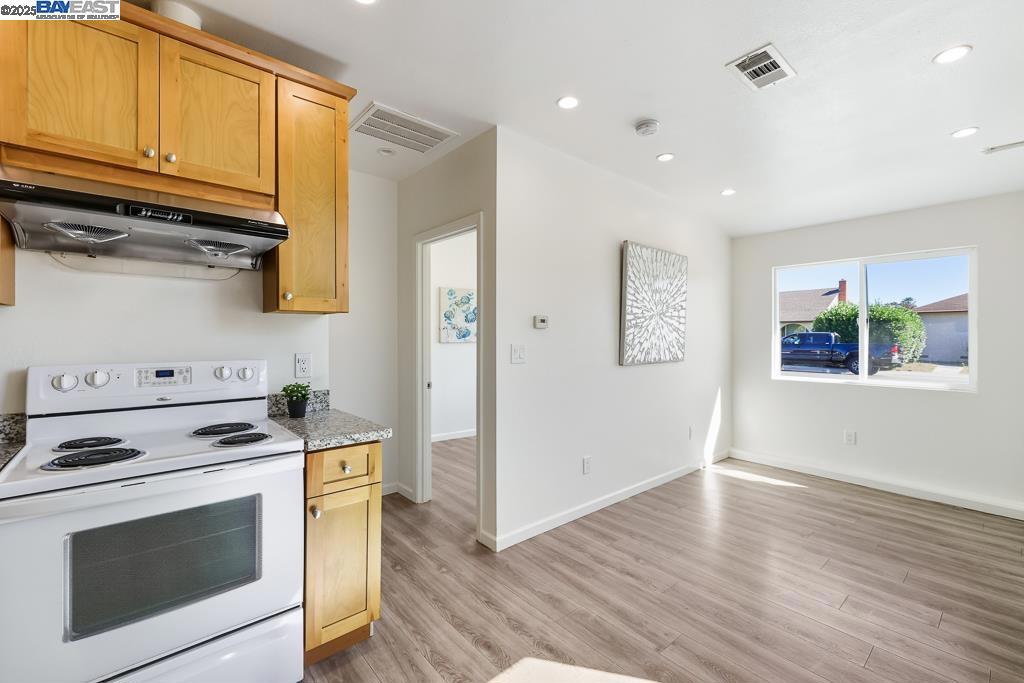 SAN LEANDRO BRDR - Residential
