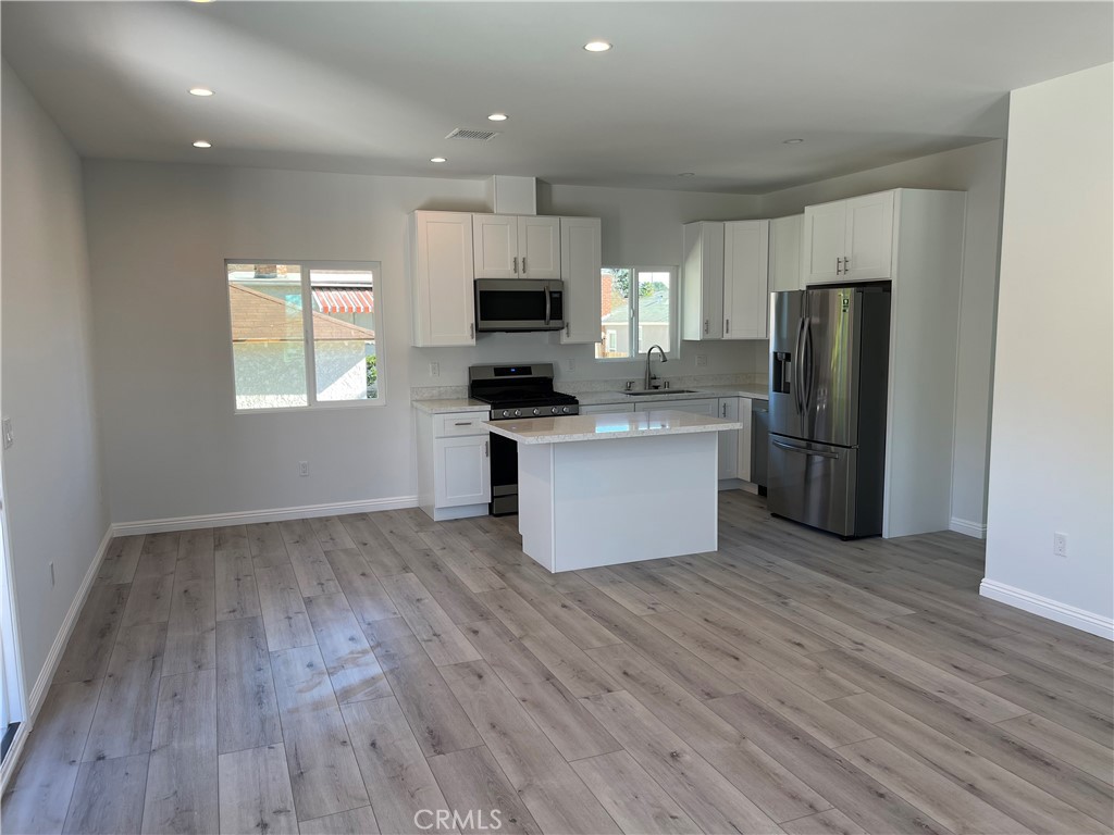 Properties 2 2928 n Brighton