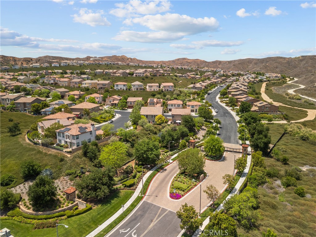 28992 N West Hills Drive