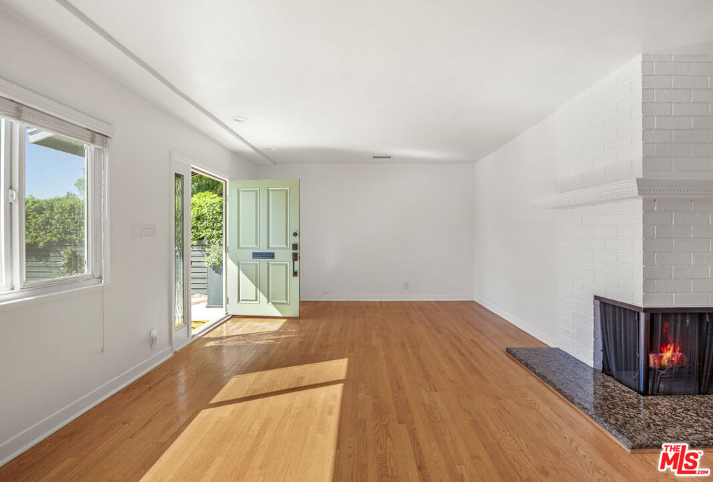 12219 Hatteras Street