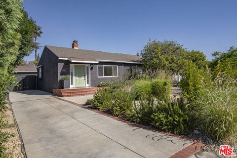 12219 Hatteras Street Valley Village CA 91607