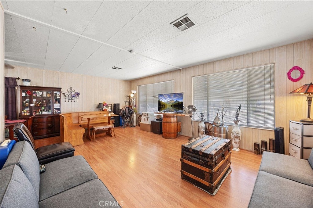 471 Santa Clara