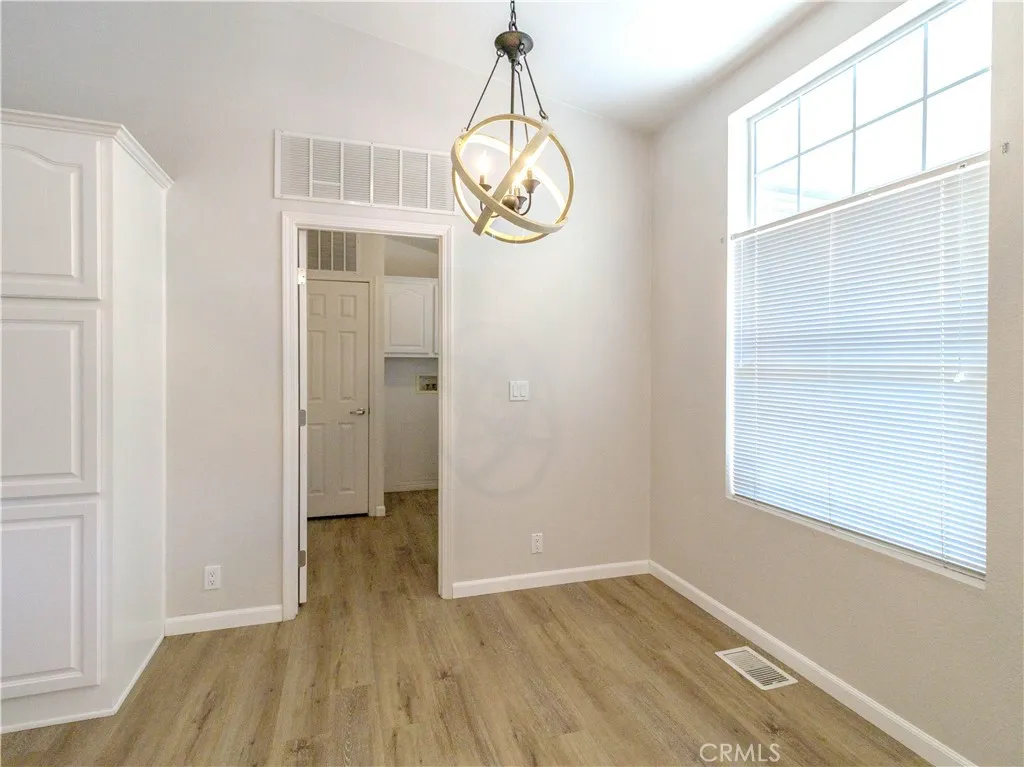 Corona, California 92882, United States, 3 Bedrooms Bedrooms, ,2 BathroomsBathrooms,Residential,Active,218410