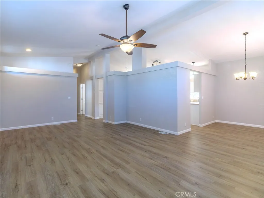 Corona, California 92882, United States, 3 Bedrooms Bedrooms, ,2 BathroomsBathrooms,Residential,Active,218410