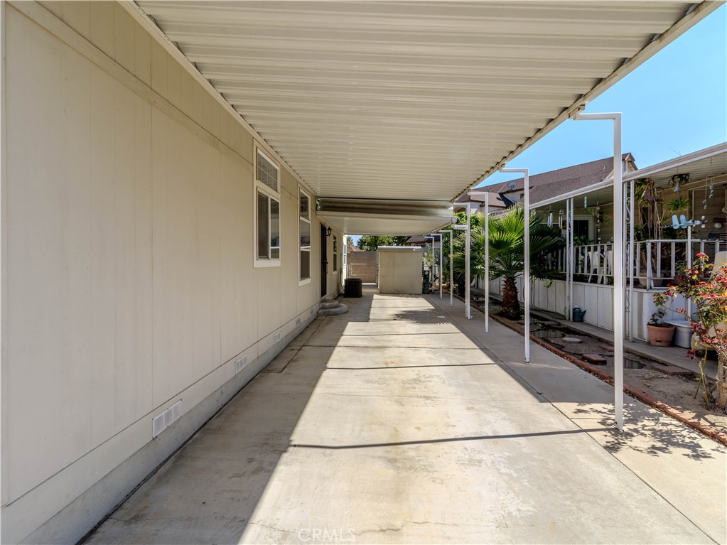 UNKNOWN - Residential Lease