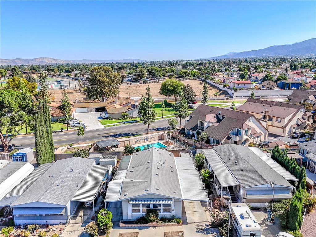 UNKNOWN - Residential Lease