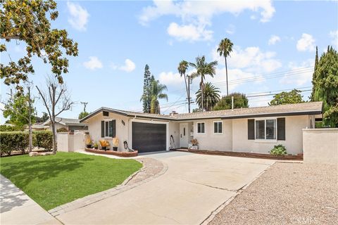 Photo of 1301 W Roberta AVE, Fullerton, CA 92833 (MLS # TR26126941)