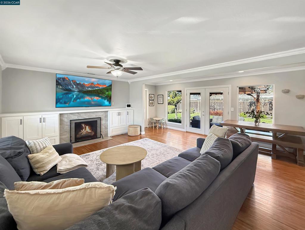 Properties 2 2164 Dena Dr