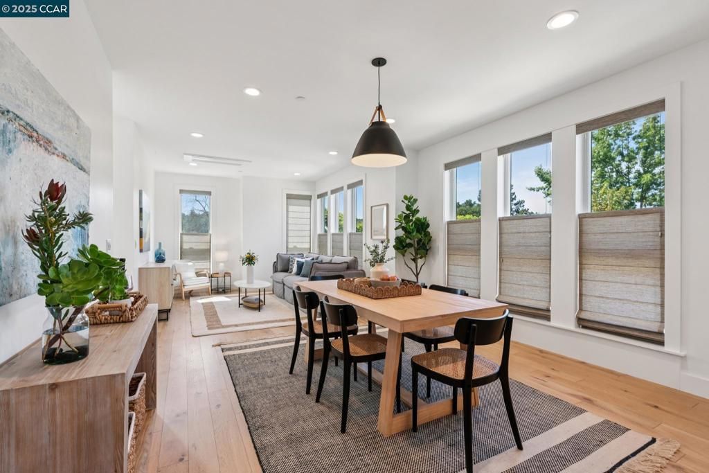 Photo of 900 Brown Ave St, Lafayette, CA 94549 (MLS # 41110631)