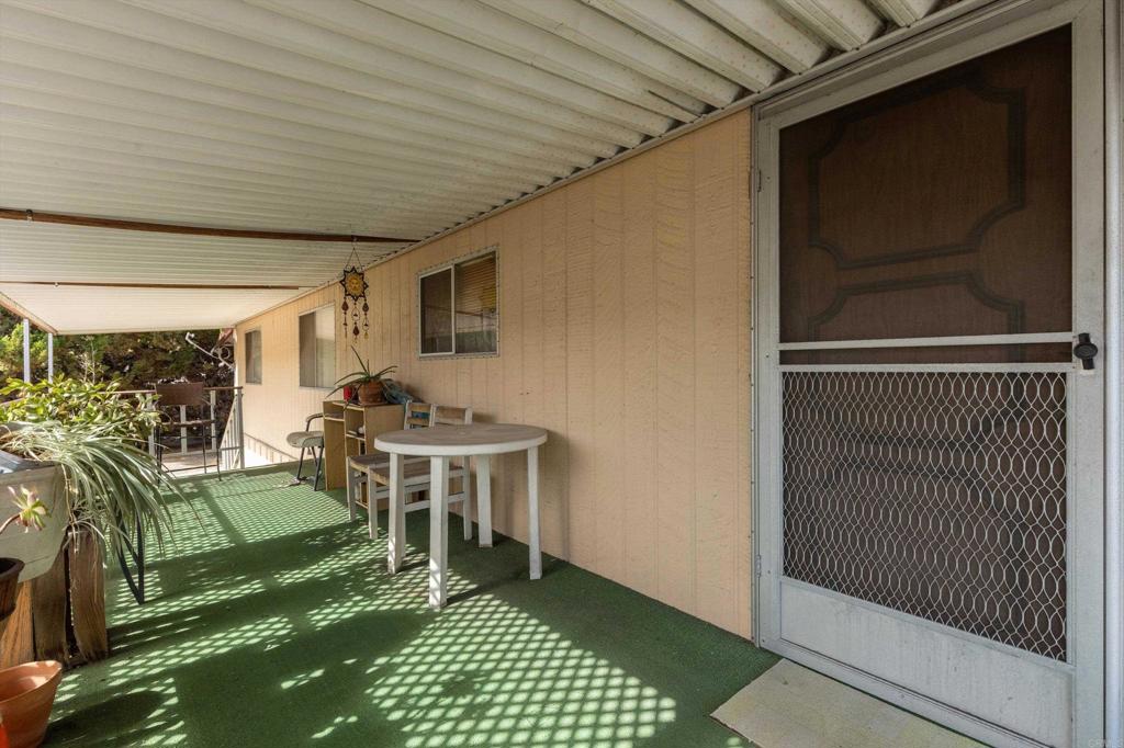 1010 E Bobier Drive 118