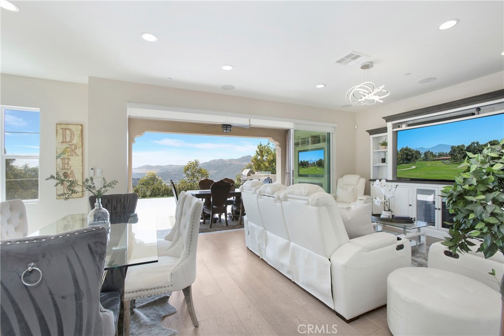 Heirloom (ESHEIR) - Residential