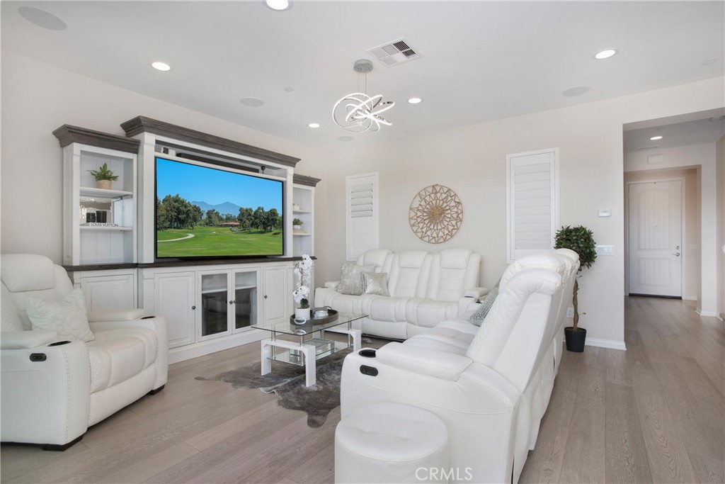 Heirloom (ESHEIR) - Residential
